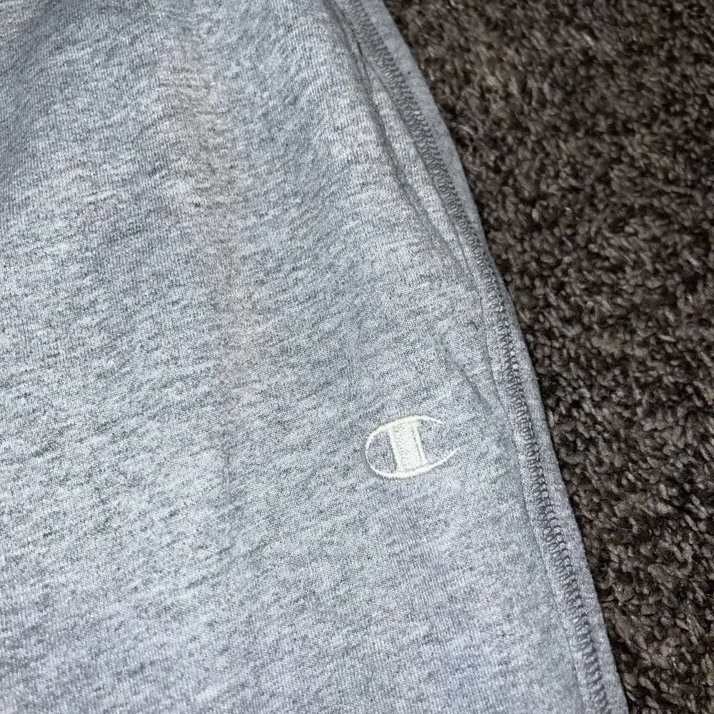 Women’s Champion large joggers - Picture 3 of 5